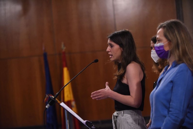 La ministre de l'Égalité, Irene Montero, lors d'une conférence de presse.