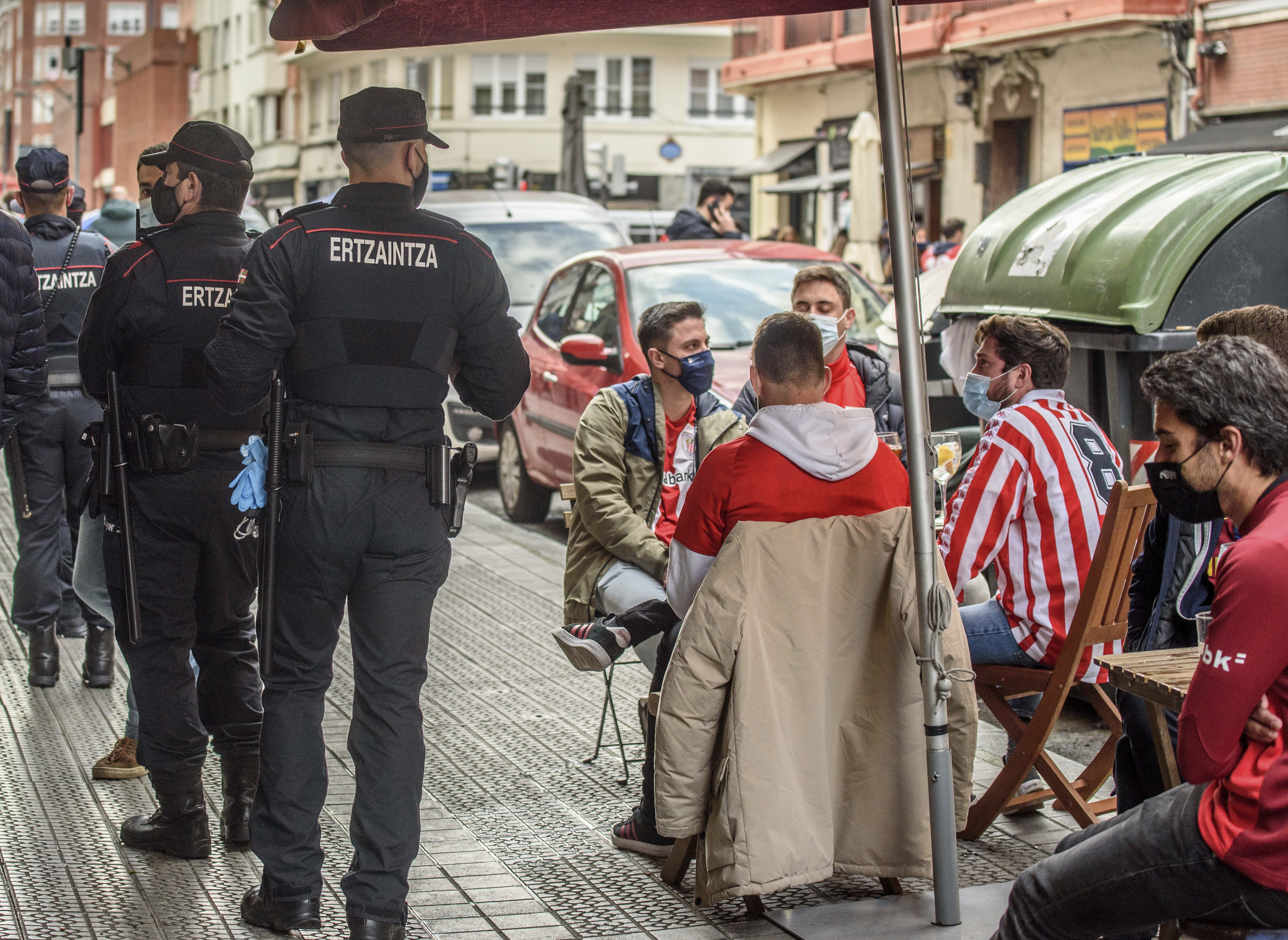 Contrôle de police à Bilbao.