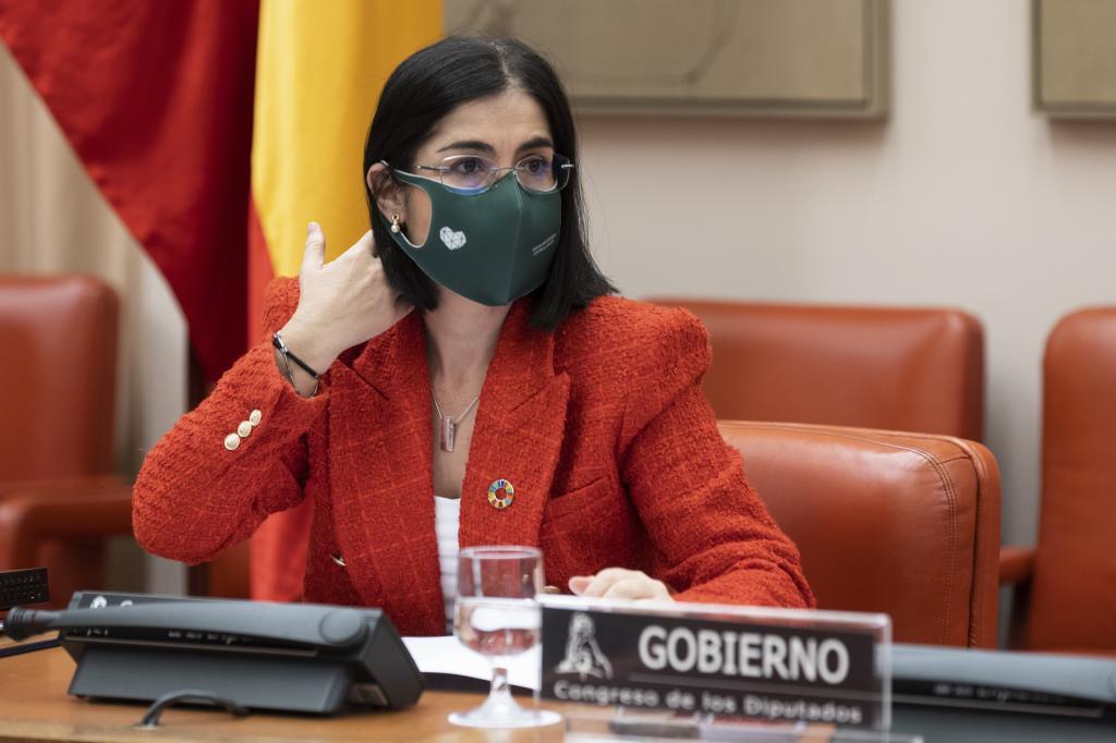 Le ministre de la Santé, Carolina Darias, au Congrès.
