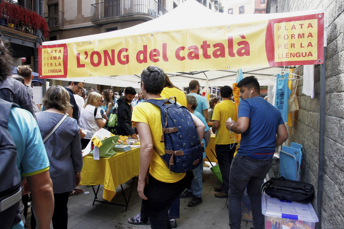 Tente plate-forme par la Llengua le jour de 2019.