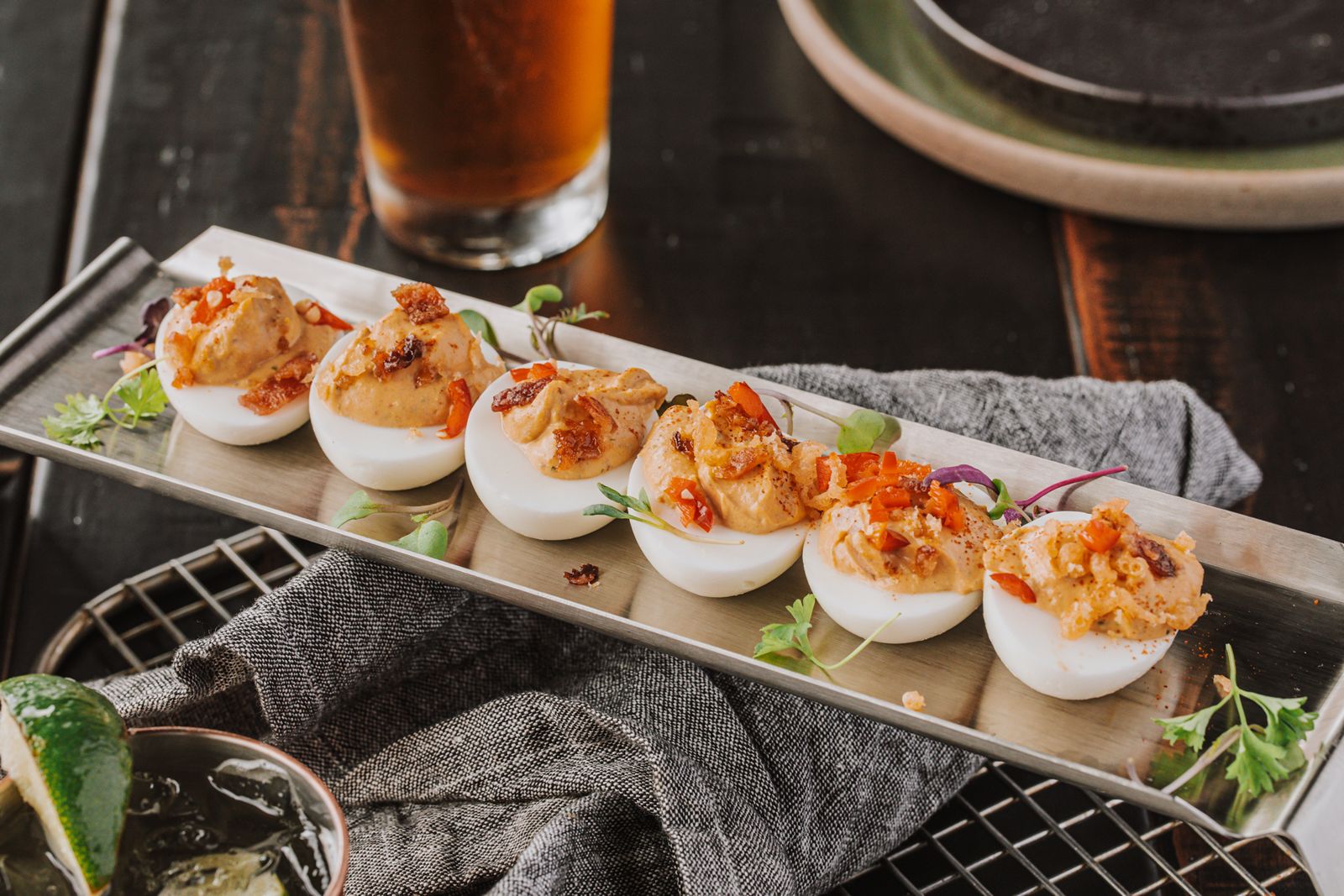 ufs farcis au fond du roc Rock Bottom lance de nouveaux éléments de menu partageables