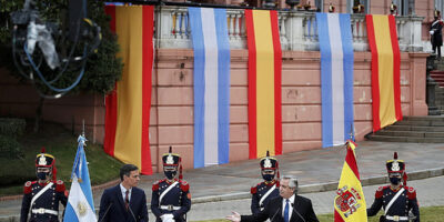 Pedro Snchez en Argentine : en harmonie avec le péronisme, pas un mot du Pérou