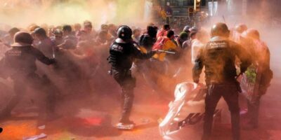 Un indépendantiste est condamné à cinq ans de prison pour avoir attaqué Mossos lors d&rsquo;une manifestation contre Jusapol