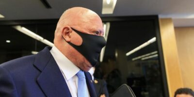 Le juge maintient que les policiers de &lsquo;Kitchen&rsquo; cachent le matériel qu&rsquo;ils ont volé à Luis Brcenas