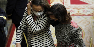 Le gouvernement explore avec le PP une loi contre la traite et la prostitution et évite les divergences avec Podemos