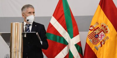 Grande-Marlaska reprend son programme carcéral et rapproche quatre autres terroristes de l&rsquo;ETA du Pays basque