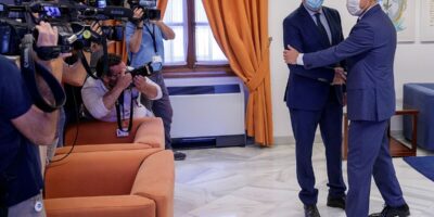 Le PP et le PSOE débutent en Andalousie une « nouvelle étape » et acceptent de s&rsquo;asseoir pour négocier