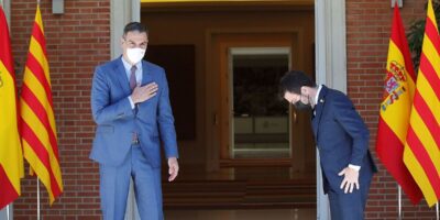 Pedro Snchez et Pere Aragons terminent leur rencontre de deux heures et demie à Moncloa