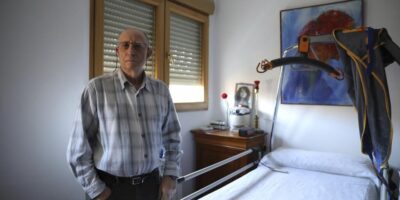 Le procureur retire l&rsquo;accusation contre l&rsquo;homme qui a aidé sa femme à mourir de sclérose en raison de l&rsquo;entrée en vigueur de la loi sur l&rsquo;euthanasie