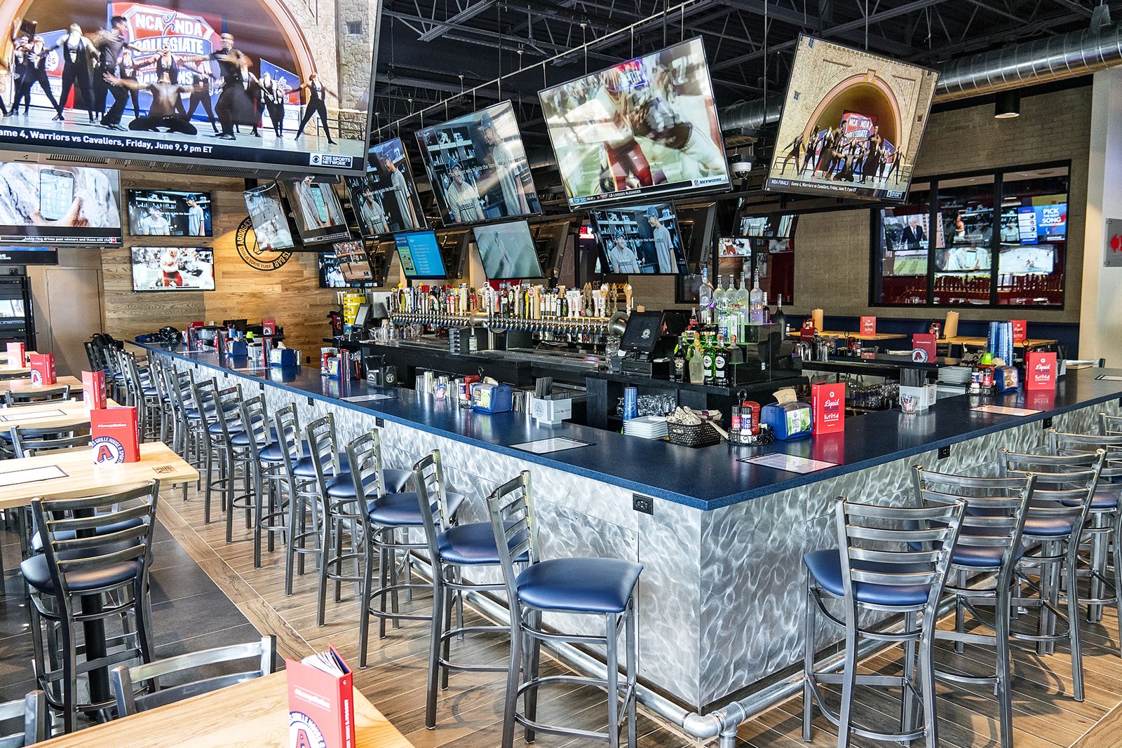 Arooga's Grille House & Sports Bar reconnus parmi les meilleures franchises alimentaires 2021 Arooga's Grille House & Sports Bar reconnus parmi les meilleures franchises alimentaires 2021