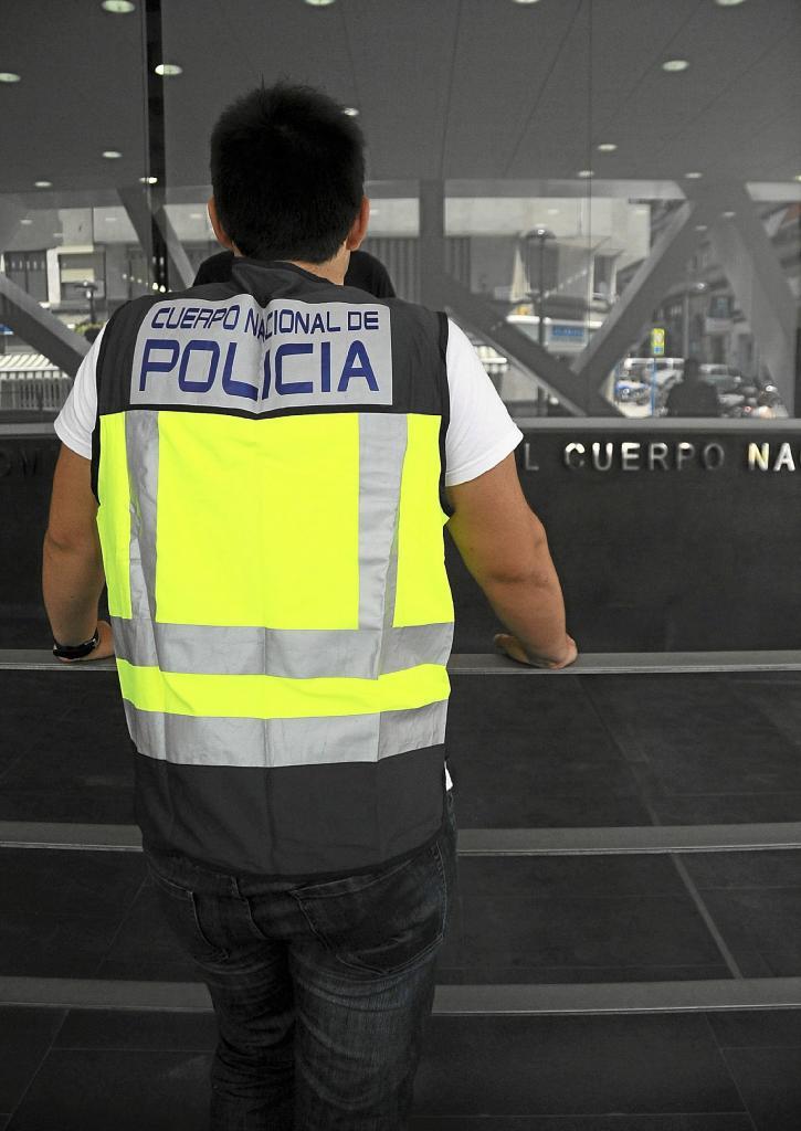 Un agent de la police