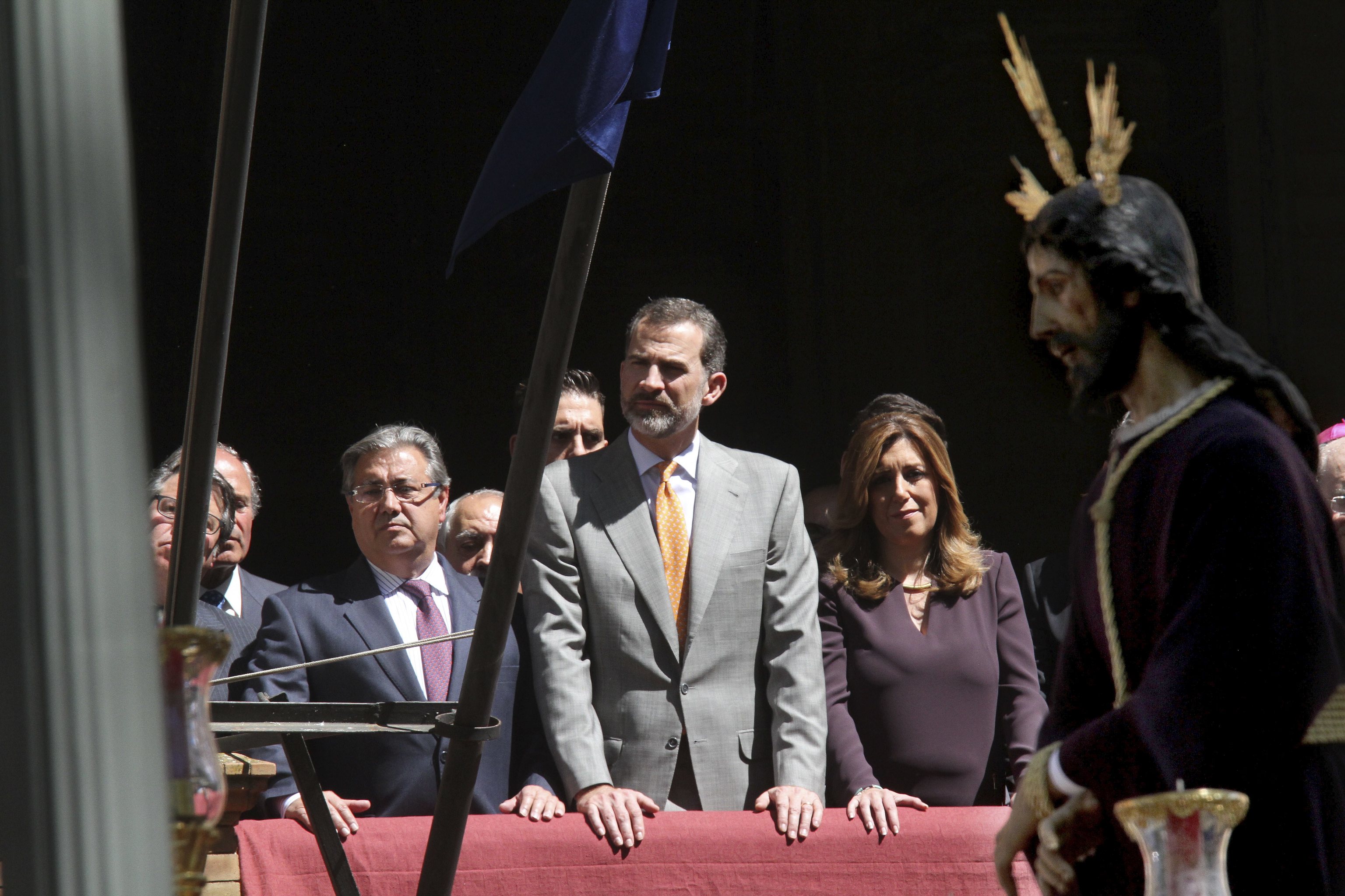 Felipe VI suit un processi