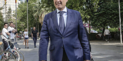 Francisco Camps démissionne de son seul poste public et revient à la loi
