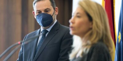 Le relais dans les ministères devient un carrefour de reproches et de regrets