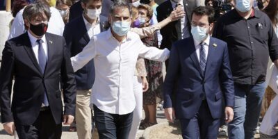 Les dirigeants indépendantistes conspirent en France pour organiser un nouveau référendum
