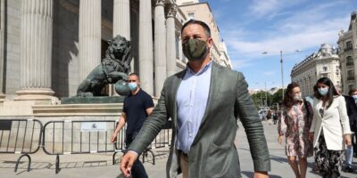Vox maintient la pression devant les tribunaux et fait appel du fonds catalan des amendes de la Cour des comptes