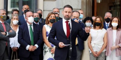 Vox met en garde le PP avec des « conséquences » dans toute l&rsquo;Espagne après avoir autorisé le rejet de Santiago Abascal à Ceuta