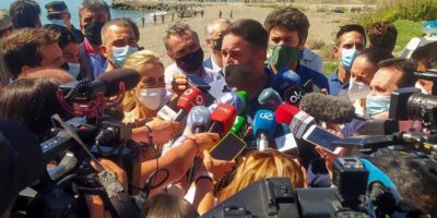 Vox déplace l&rsquo;onglet et présente une initiative à Ceuta pour révoquer la déclaration de persona non grata à Santiago Abascal