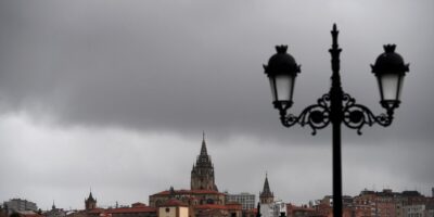 Les pluies, les tempêtes ou la chaleur mettent huit régions en alerte orange ou jaune