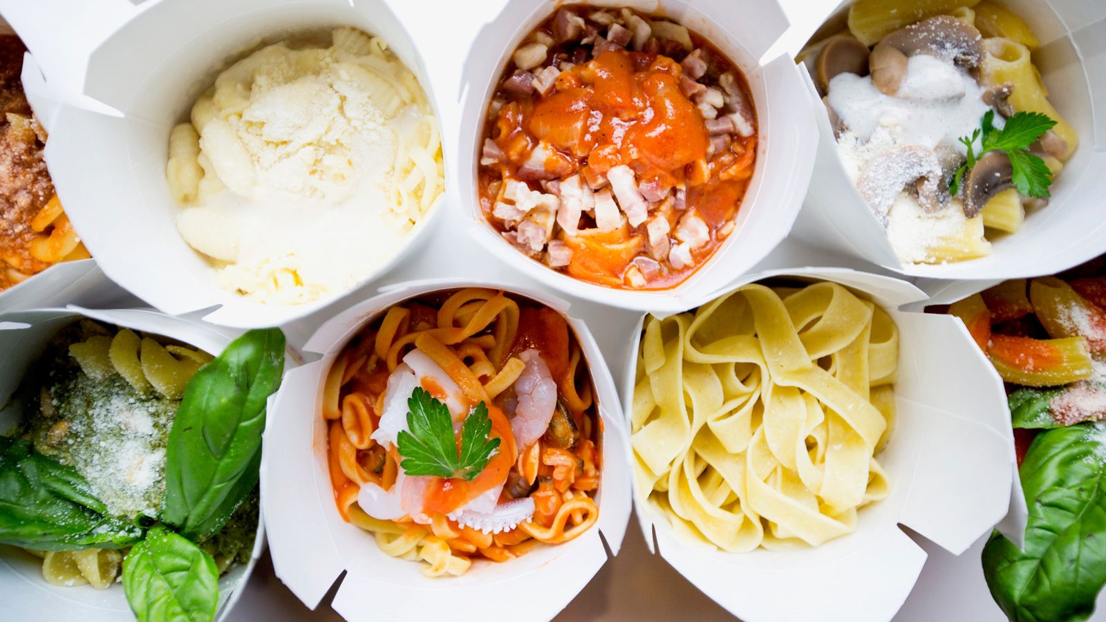 DalMoros Fresh Pasta To Go lance la livraison, la bière et le vin, ainsi que la commande en ligne, l'application mobile et de nouvelles sauces à venir DalMoros Fresh Pasta To Go lance la livraison, la bière et le vin, ainsi que la commande en ligne, l'application mobile et de nouvelles sauces à venir