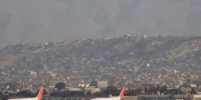 Le premier avion de rapatriement des Espagnols en Afghanistan partira ce soir