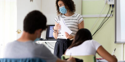 Voici comment se déroulera la nouvelle année scolaire : « Présence maximale » et réduction de la distance entre les pupitres