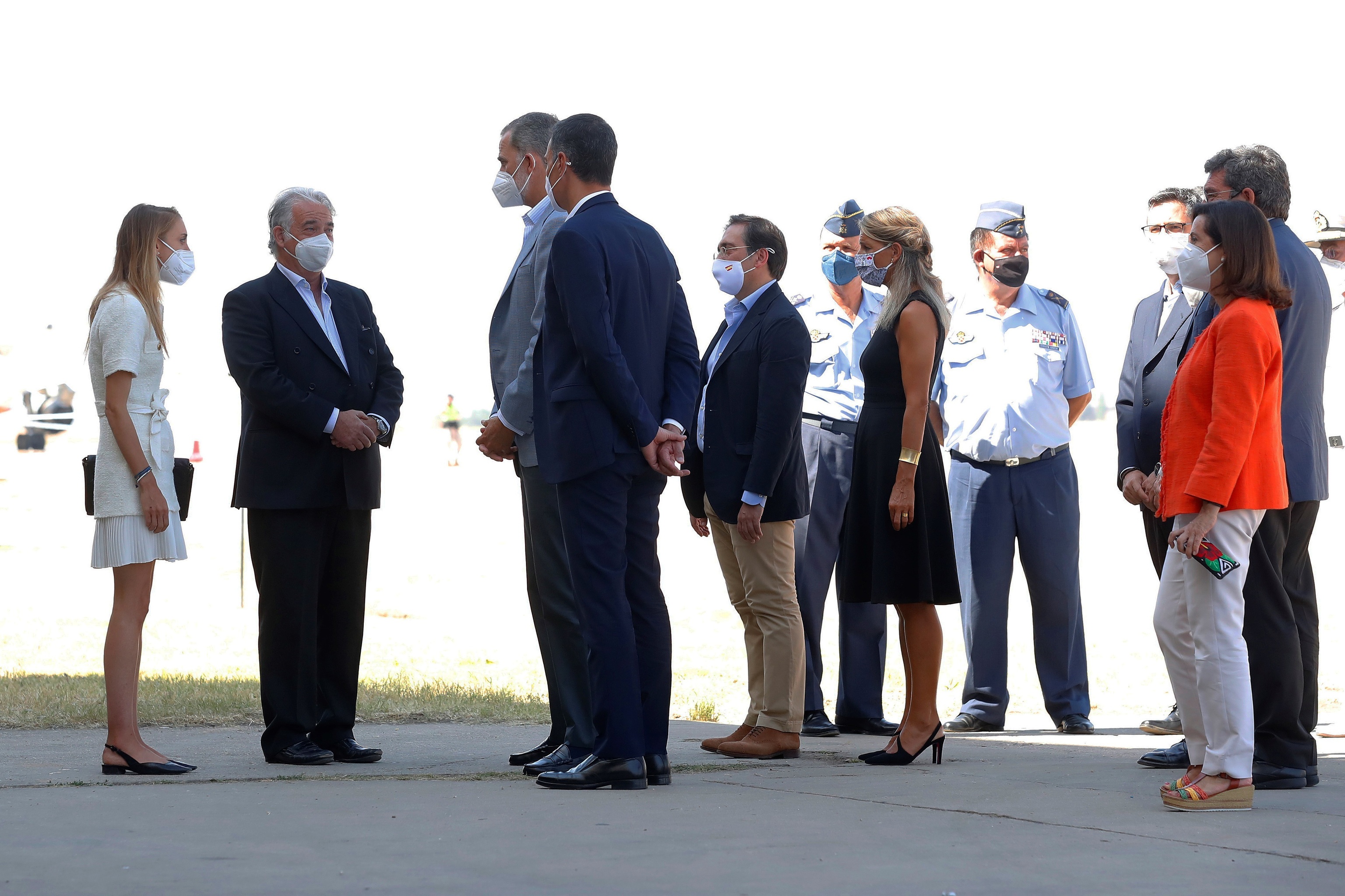 Felipe VI avec l'ambassadeur et son second.