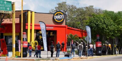 Church&rsquo;s Texas Chicken abre su restaurante número 100 en Mexique