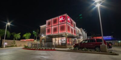 Jack in the Box décerne 16 accords de développement de franchise pour ouvrir 64 nouveaux restaurants