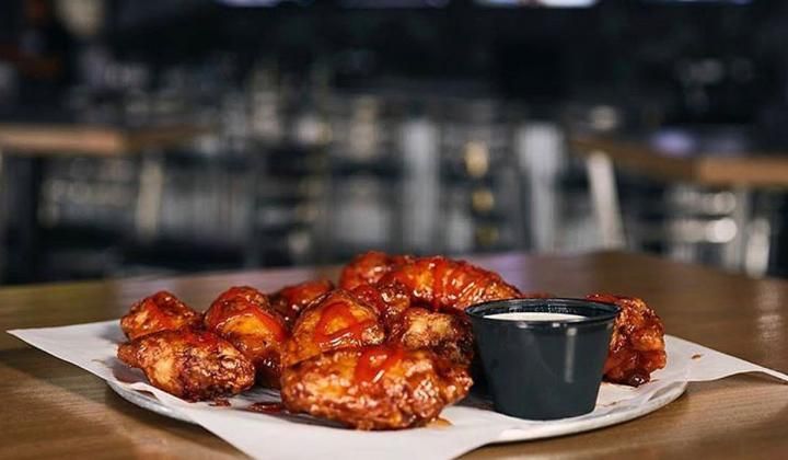 Knockout Sports Bar développe des plans d'expansion dans le Lone Star State Knockout Sports Bar développe des plans d'expansion dans le Lone Star State