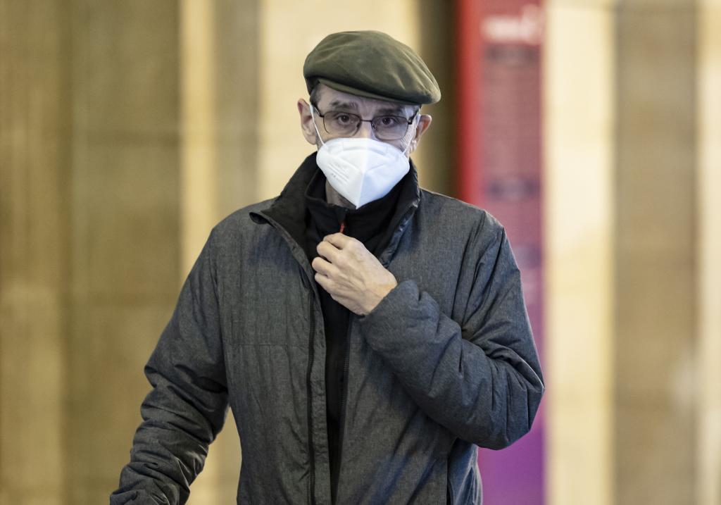 Josu Ternera, en novembre 2020, arrive à la cour d'appel