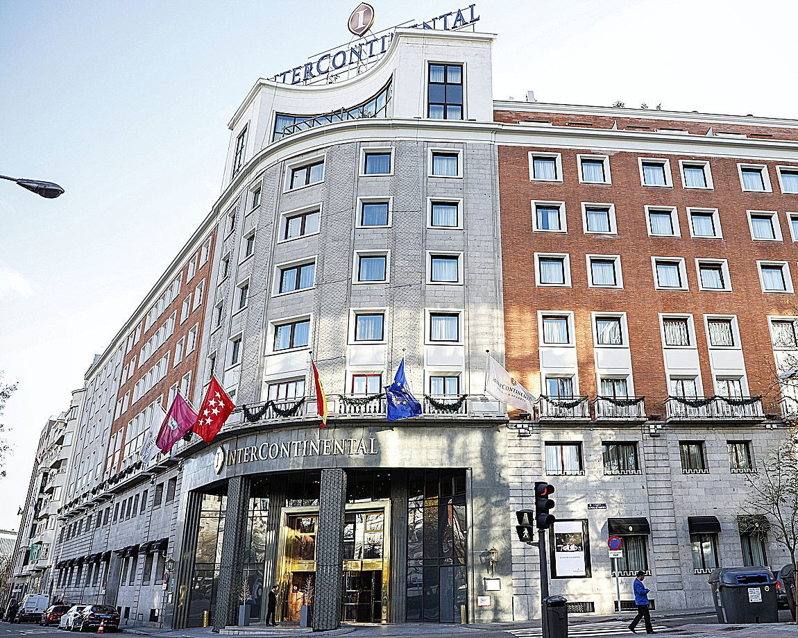 Façade de l'hôtel Intercontinental.