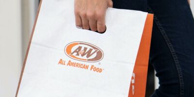 Le promoteur immobilier de Chicago place Fizz dans la stratégie de croissance d&rsquo;A&W avec des plans pour cinq restaurants