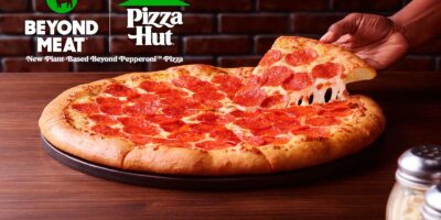 Pizza Hut étend son partenariat avec Beyond Meat pour tester une nouvelle garniture à base de plantes Beyond Pepperoni pour pizza