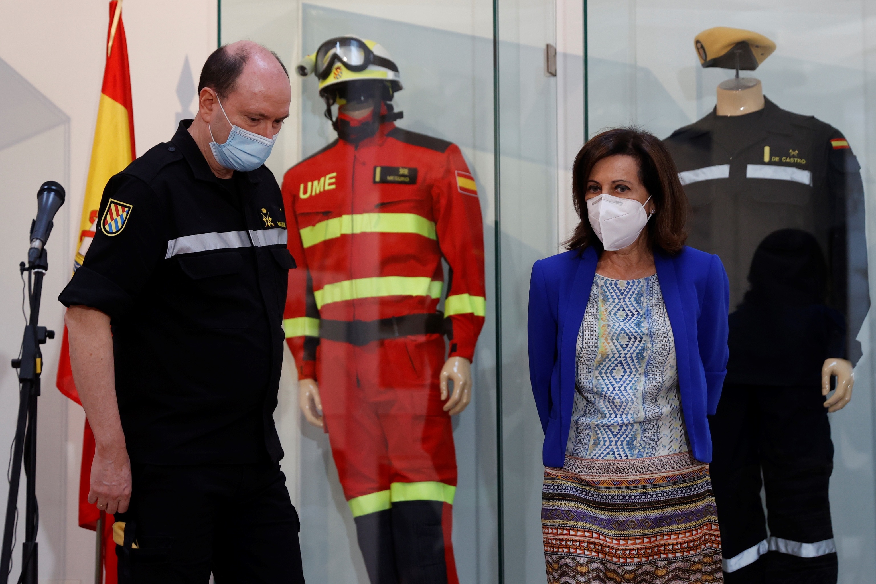 La Ministre de la Défense, Margarita Robles, lors de sa visite ce lundi au Siège de l'Unité Militaire d'Urgence (UME), dans la Base A