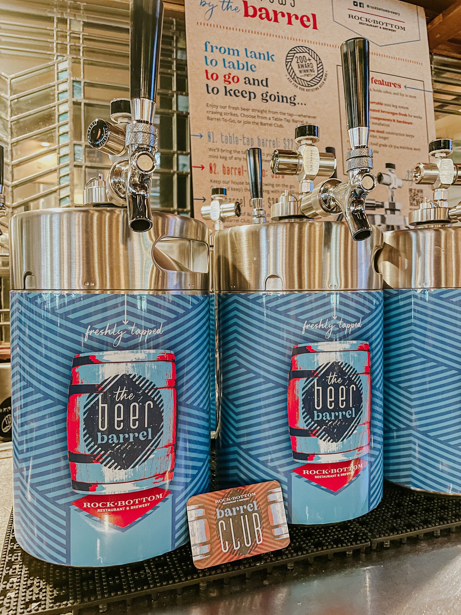 Rock Bottom lance un club de bière avec des mini barils de bière en fûts « premiers en son genre » Rock Bottom lance un club de bière avec des mini barils de bière en fûts « premiers en son genre »