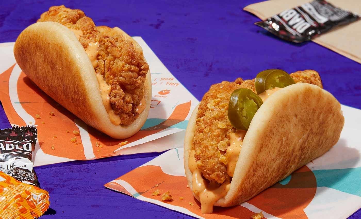 Taco Bell s'enflamme "le grand débat sur les tacos de sandwich au poulet croustillant" Avec les débuts à l'échelle nationale du taco sandwich au poulet croustillant Taco Bell s'enflamme "le grand débat sur les tacos de sandwich au poulet croustillant" Avec les débuts à l'échelle nationale du taco sandwich au poulet croustillant