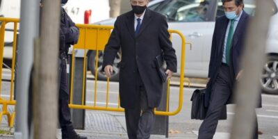 Fernndez Daz soutient que Kitchen a été fermé « en faux » et affirme que les responsabilités doivent être recherchées dans le PP, pas dans l&rsquo;intérieur