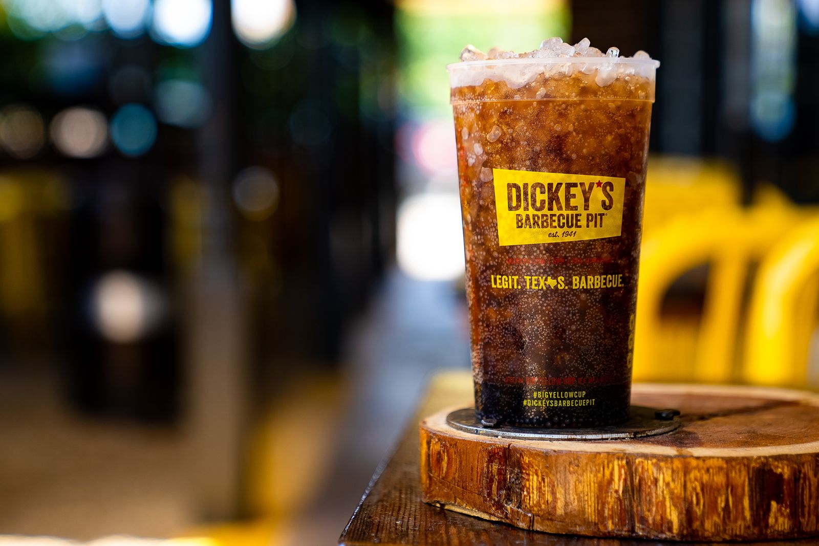 Dickey's maintient la fête de son 80e anniversaire avec de nouvelles promotions Dickey's maintient la fête de son 80e anniversaire avec de nouvelles promotions