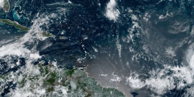 Les météorologues mettent en garde contre l&rsquo;arrivée possible d&rsquo;un cyclone tropical aux îles Canaries la semaine prochaine