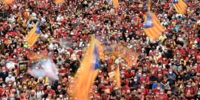 Le vice-recteur de l&rsquo;UPC démissionne qui a encouragé l&rsquo;incendie de conteneurs dans la Diada