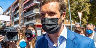 Casado dit à Ayuso que le Congrès du PP de Madrid « ne touche pas » maintenant et demande l&rsquo;unité interne pour pouvoir chasser Snchez