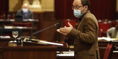 Le Parlement des Baléares demande à la Garde civile de mettre des affiches dans les casernes pour encourager l&rsquo;usage du catalan