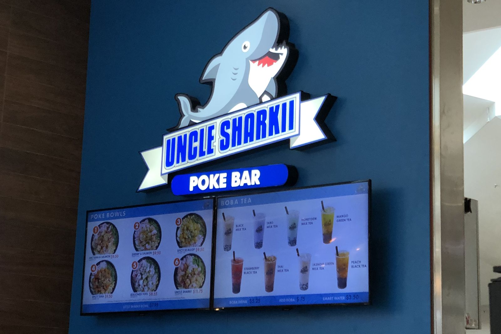 Le franchisé Oncle Sharkii mord dans un nouveau territoire Le franchisé Oncle Sharkii mord dans un nouveau territoire
