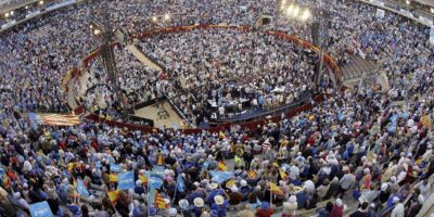 La désescalade de Puig permet au PP de clôturer sa convention devant 9 000 personnes sur la Plaza de Toros de Valencia