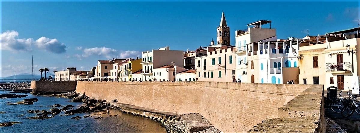 Vue de la commune d'Alghero (Italie).