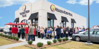 Chicken Salad Chick cible le Midwest pour le développement et annonce des objectifs de croissance de franchise agressifs
