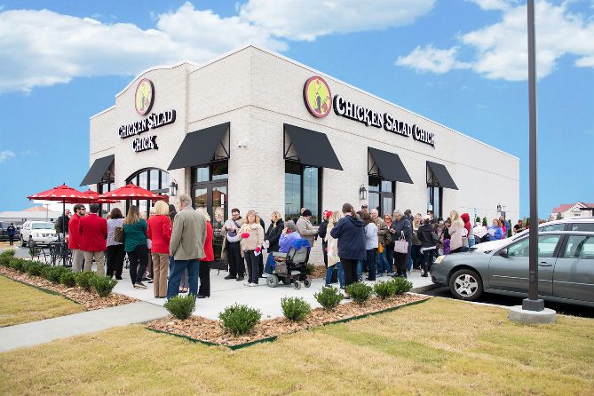 Chicken Salad Chick cible le Midwest pour le développement et annonce des objectifs de croissance de franchise agressifs Chicken Salad Chick cible le Midwest pour le développement et annonce des objectifs de croissance de franchise agressifs