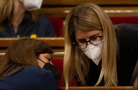 La porte-parole de Junts, Elsa Artadi, au Parlement.