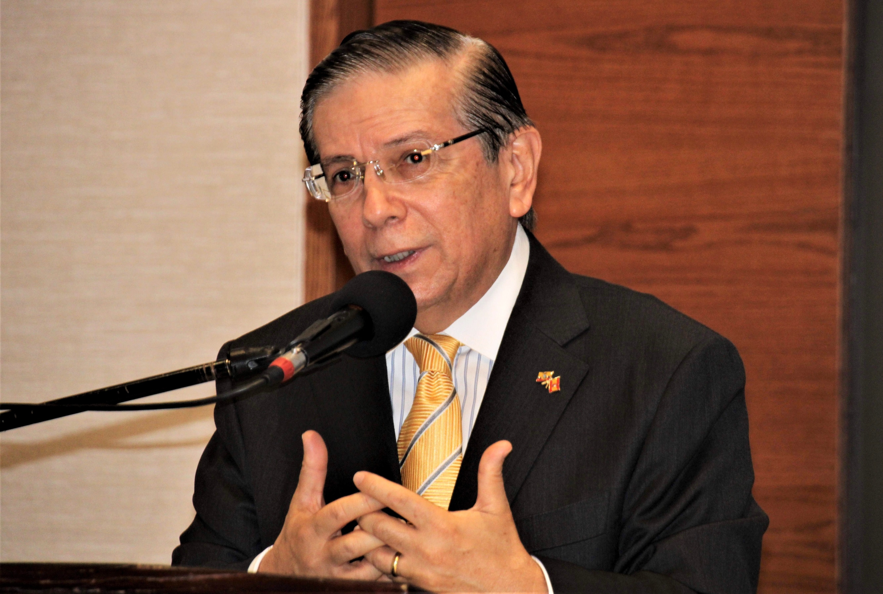 L'ancien ambassadeur de l'Equateur en Espagne